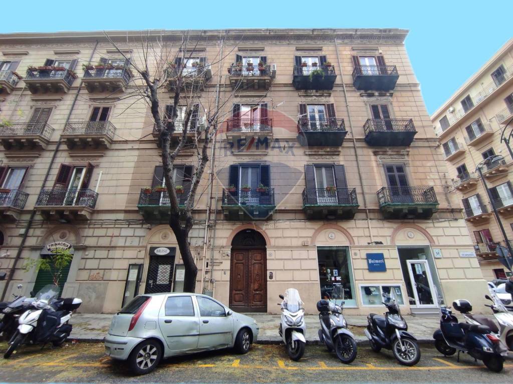 Appartamento a Palermo in Via XX Settembre, 14 - Foto 2