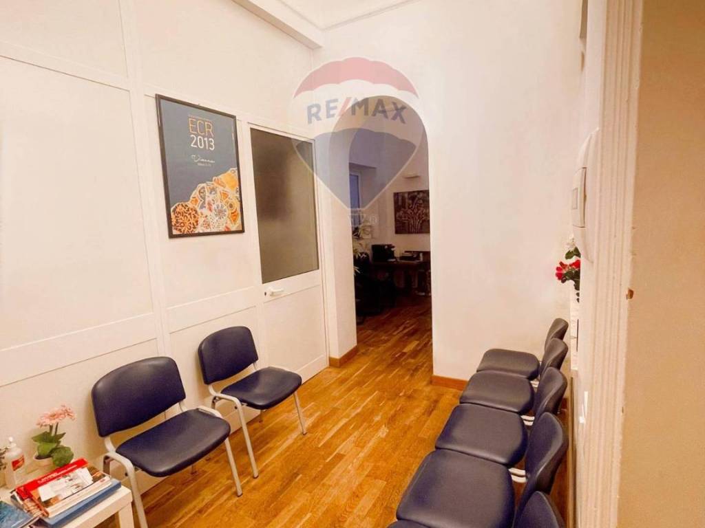 Appartamento a Palermo in Via XX Settembre, 14 - Foto 3