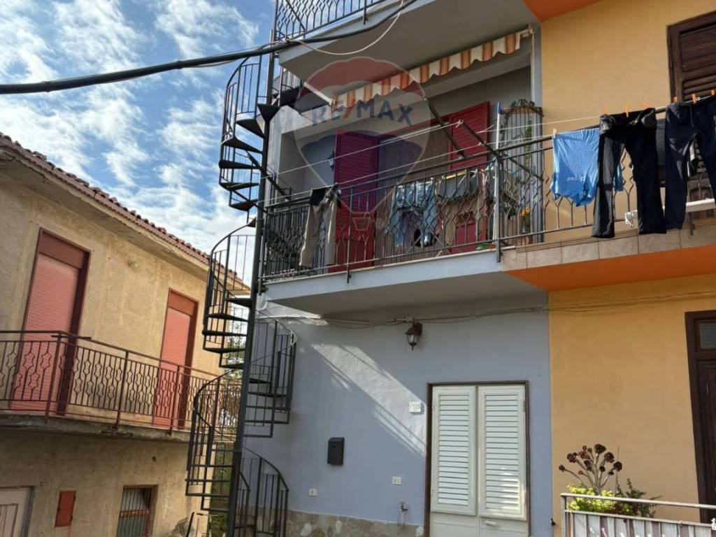 Casa indipendente a Caccamo in C.DA STRADA 12 - Foto 2