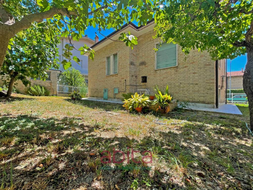 Casa indipendente a Castel di lama in Via Cesare Battisti, 27 - Foto 4