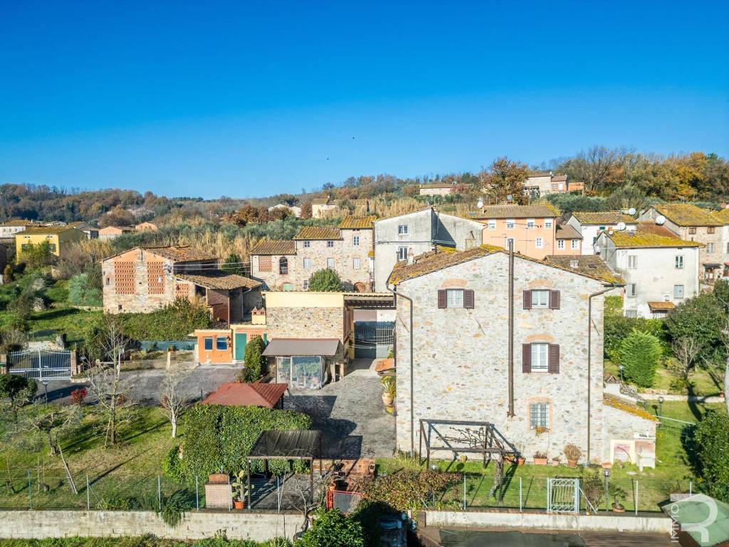 Rustico / casale a Capannori in Via della Colombaia - Foto 3