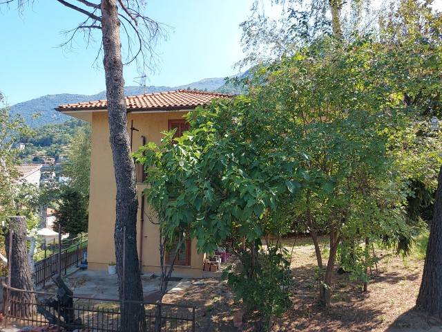 Villa a Bellano in Frazione Bonzeno - Foto 4