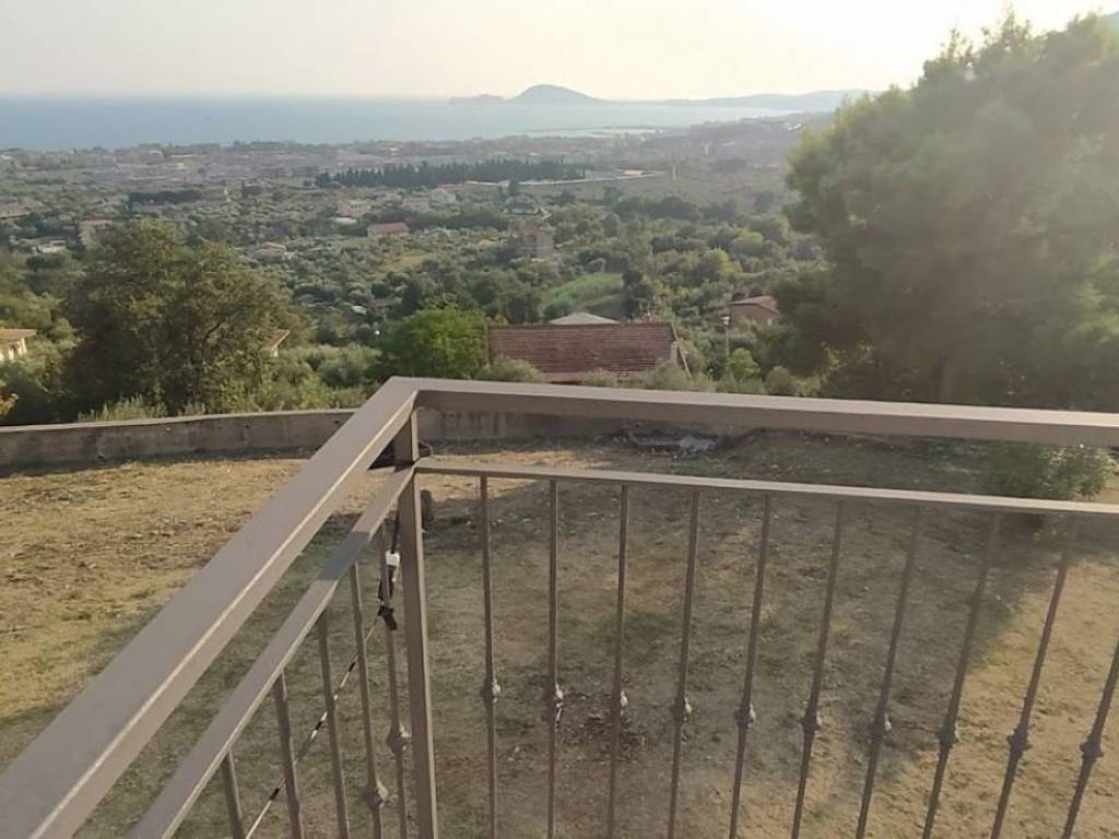 Villa a Formia in Via Rotabile - Foto 3