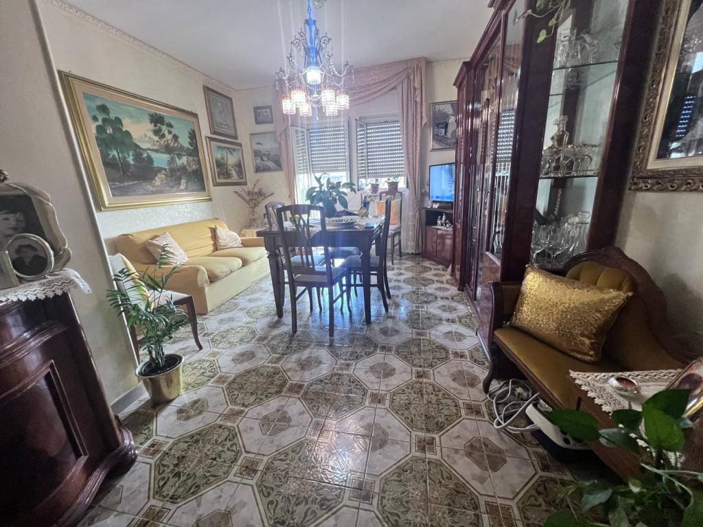 Appartamento a Carlentini in Via Marchese - Foto 2