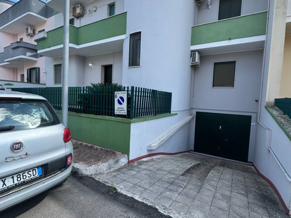 Villetta a schiera a San donaci in Via Madre Maddalena Lorusso - Foto 2