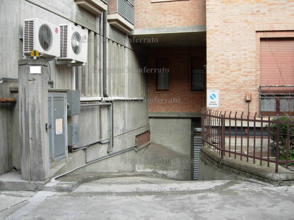 Box / garage a Casale monferrato in Via Eleuterio Pagliano - Foto 4
