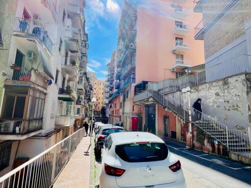 Appartamento a Napoli in Via Giacinto Gigante - Foto 2