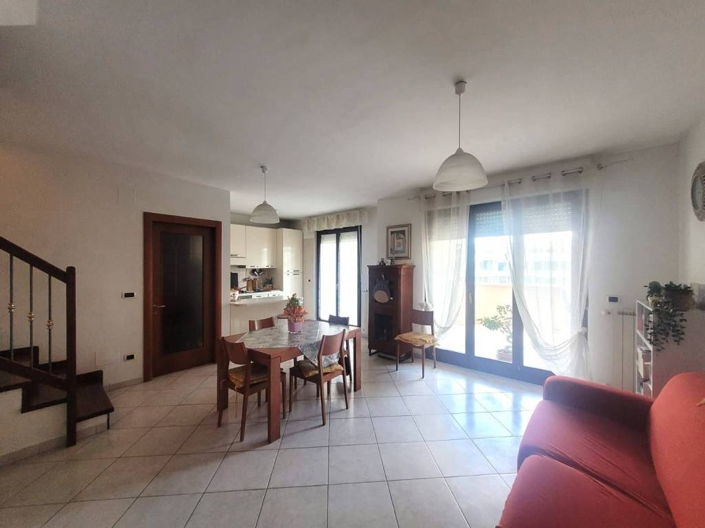Appartamento a Pescara in Via Enzo Ferrari - Foto 2