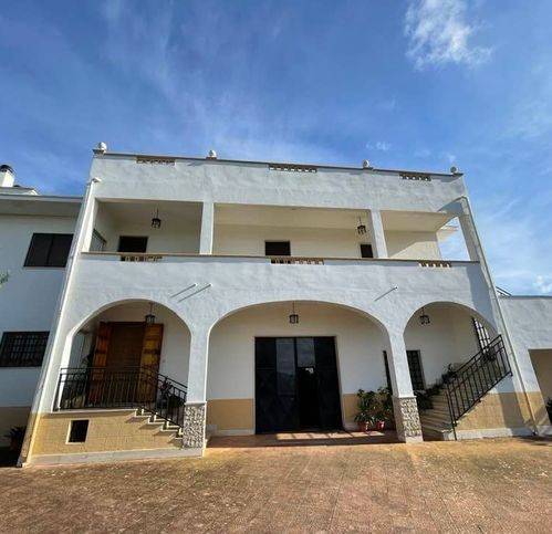 Villa a Ceglie messapica in Zona: Ceglie - Grottaglie - Foto 3
