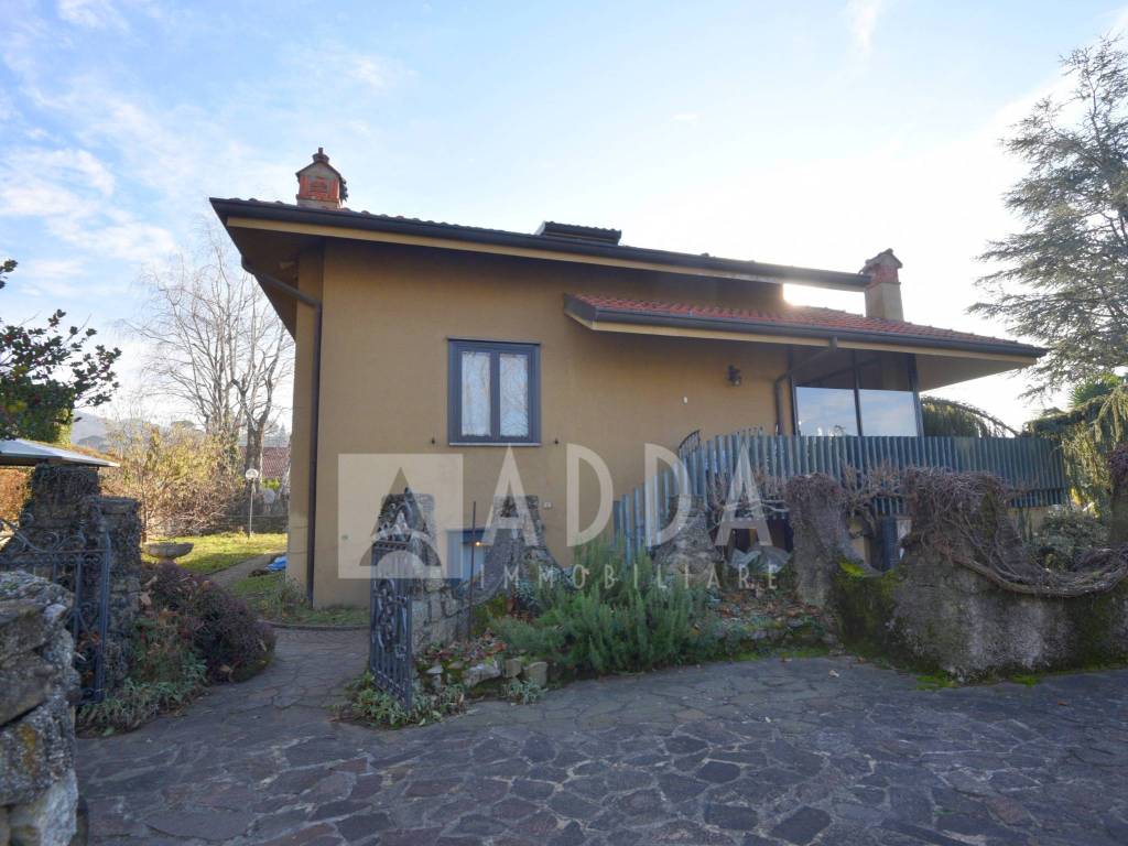 Villa a Colle brianza in Via Lecco, 1 - Foto 2