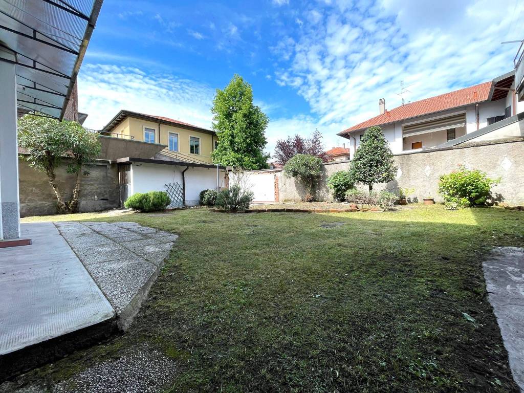 Villa a Canegrate in Via Merati, 18 - Foto 4