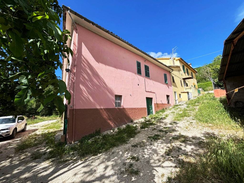 Casa indipendente a Camerino - Foto 3