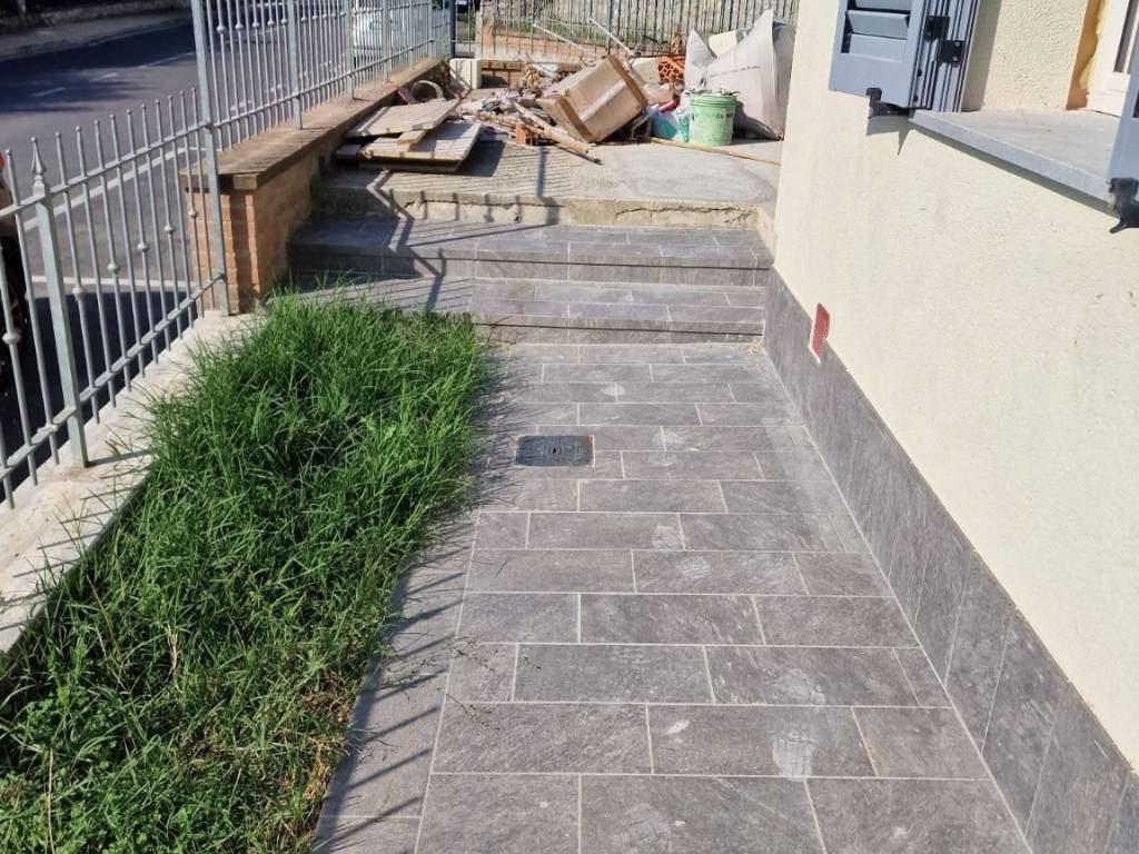 Villa a Castiglione del lago in Via 25 Aprile - Foto 3
