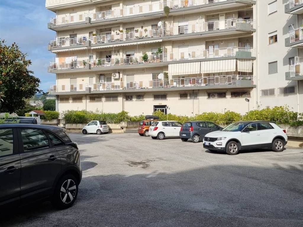 Appartamento a Salerno in Via Ugo Foscolo, 25 - Foto 2