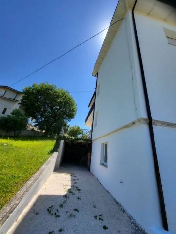 Appartamento a Arcevia in Strada Provinciale Arceviese - Foto 2