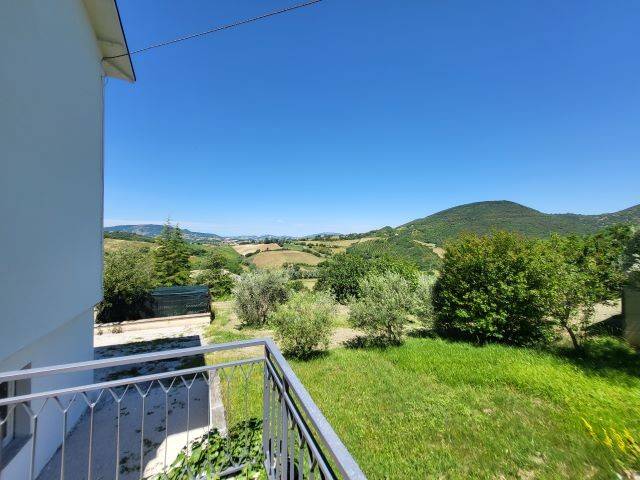 Appartamento a Arcevia in Strada Provinciale Arceviese - Foto 5