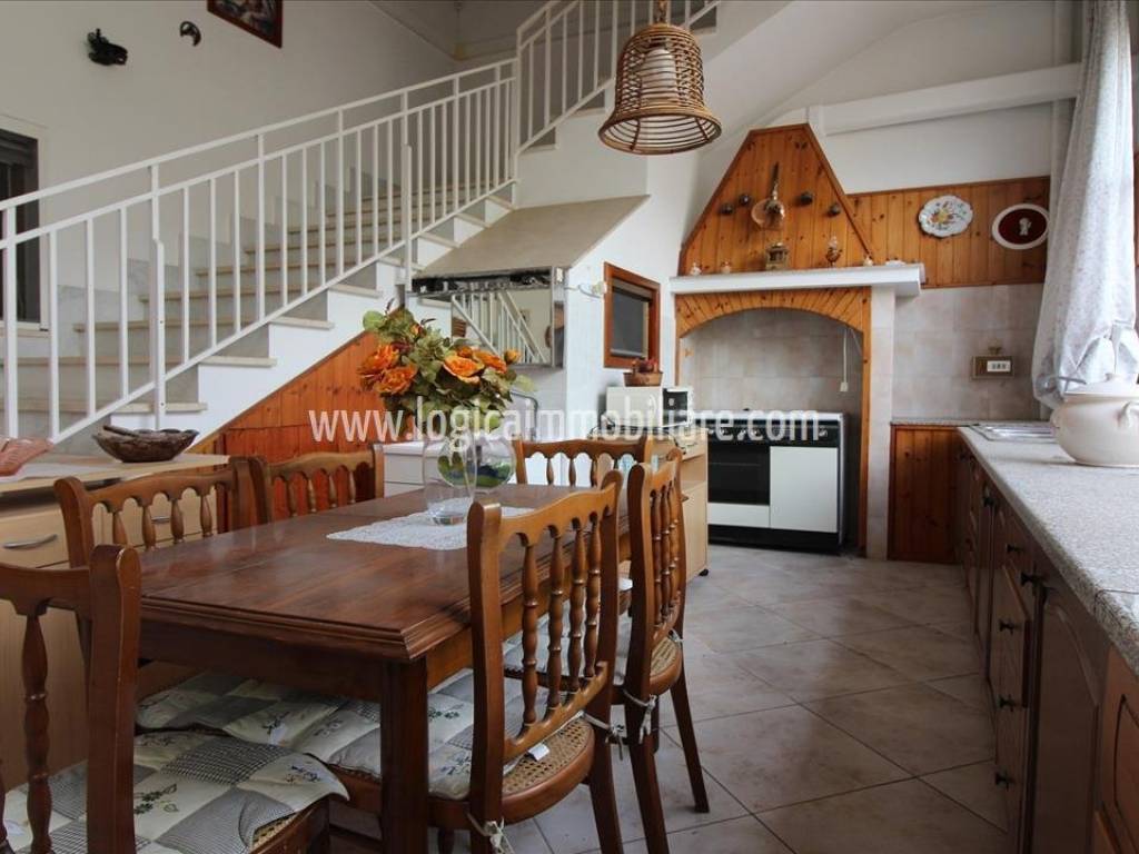 Casa indipendente a Ruffano in Via Santa Maria di Leuca - Foto 3