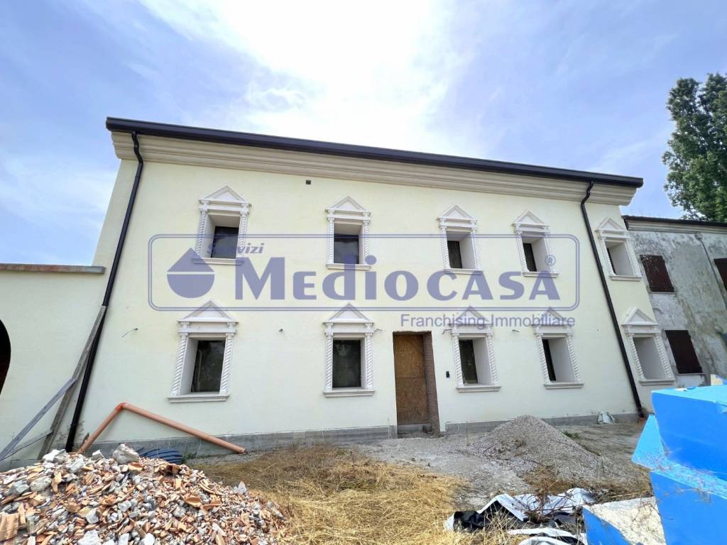 Villetta a schiera a Crespino in Via Sant'Antonio - Foto 2