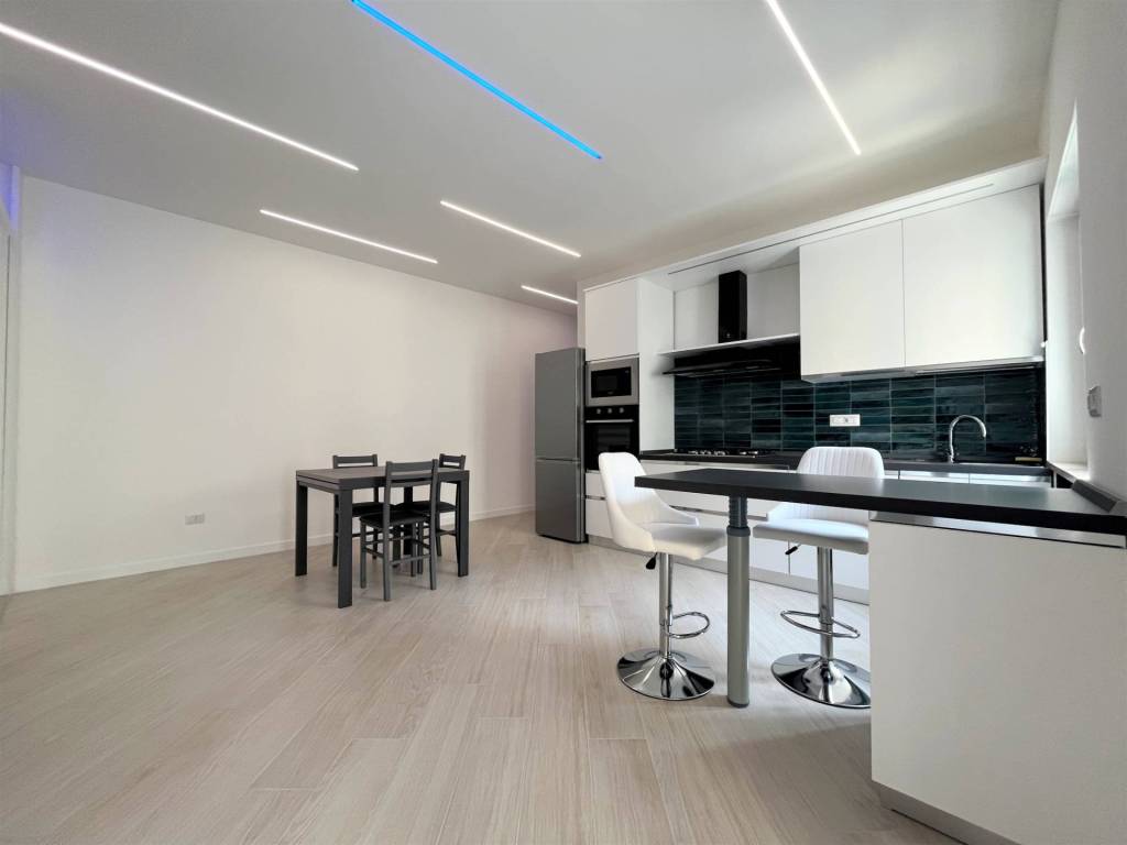 Appartamento a Catanzaro in Via Lungomare Stefano Pugliese, 179 - Foto 2