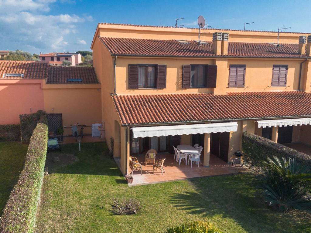 Villa a Montalto di castro in Località Torre di Maremma - Foto 4