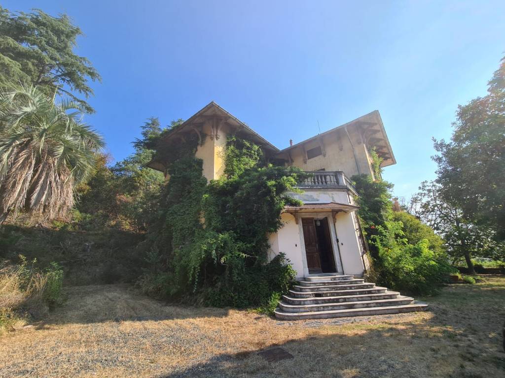 Villa a Albissola marina in Via Filippo Gentile - Foto 3