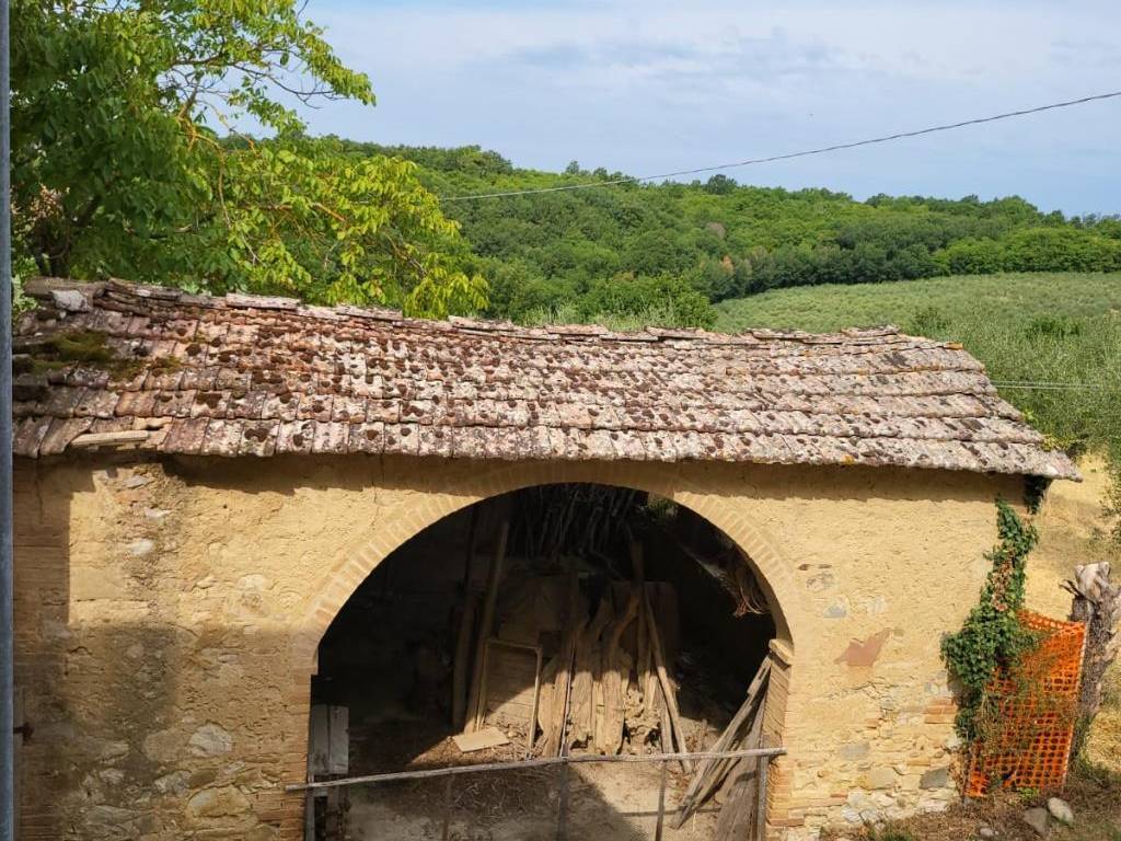 Rustico / casale a Castelnuovo berardenga in STRADA PROVINCIALE 102 LOC. GABBIELLO - Foto 4