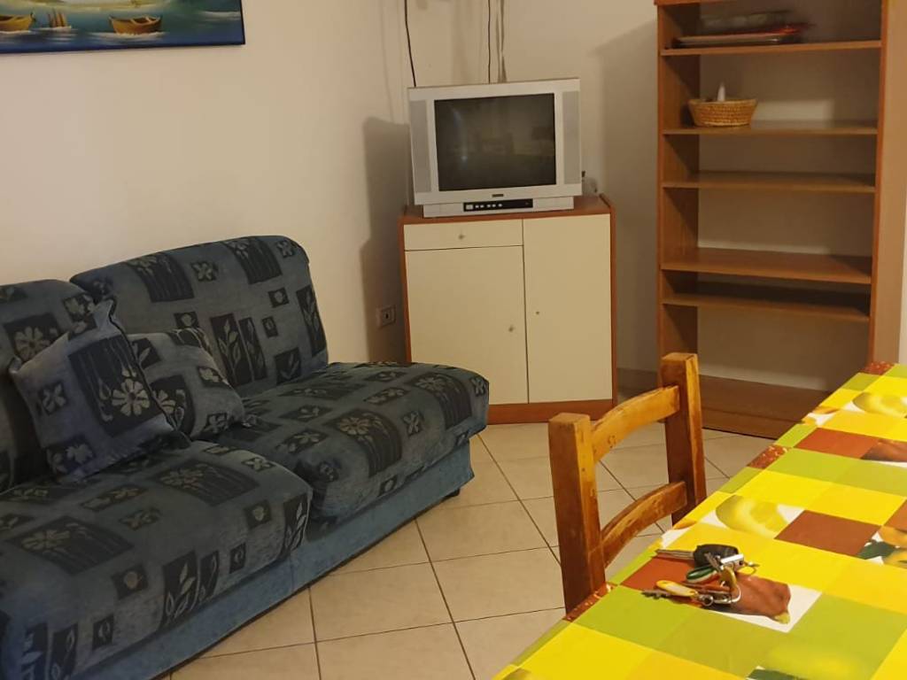Appartamento a Follonica in Via Isola di Caprera, 21 - Foto 2
