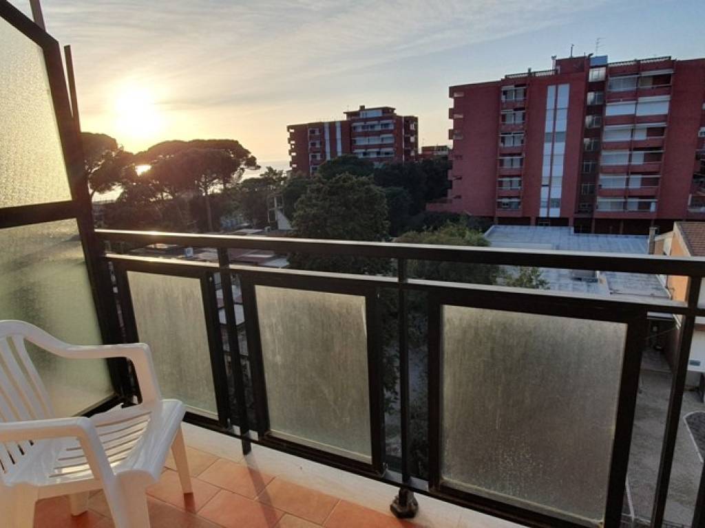 Appartamento a Follonica in Via D. Cimarosa, 15 - Foto 2