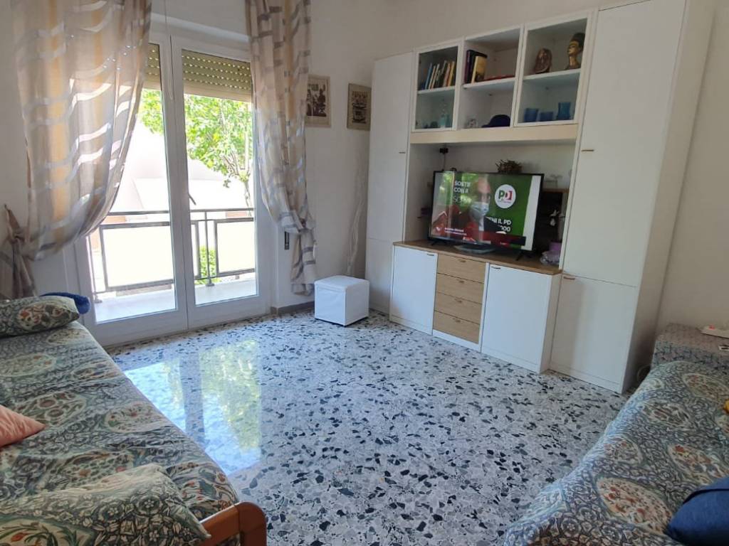 Appartamento a Follonica in Via Giacomo Matteotti, 75 - Foto 2