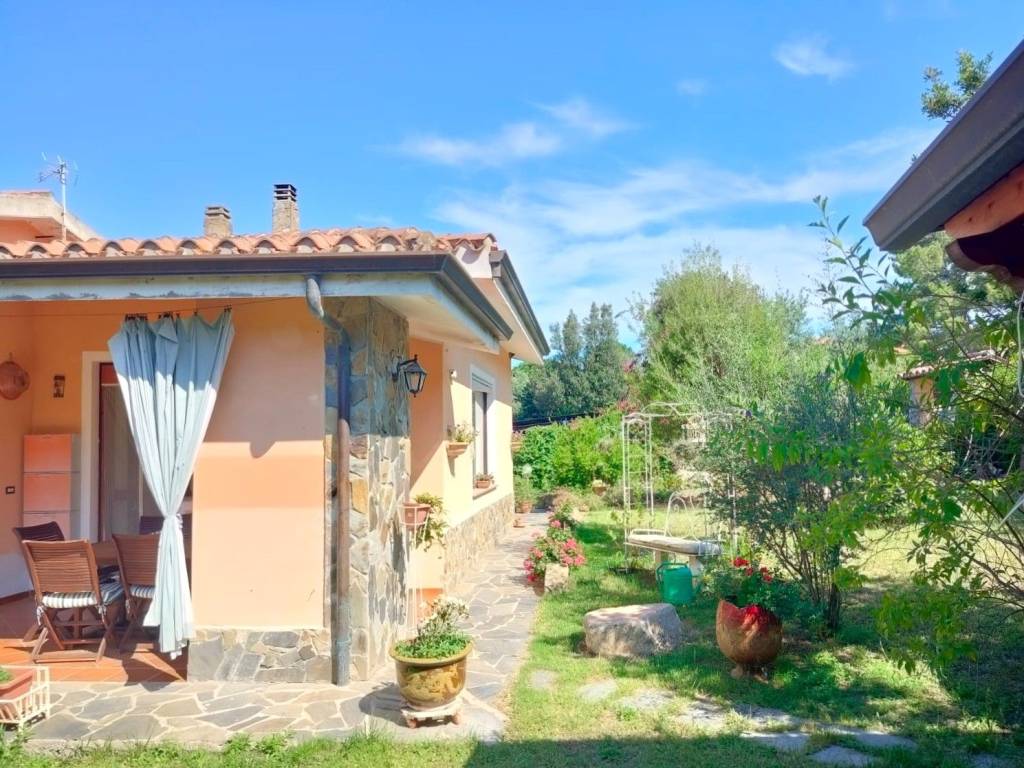 Villa a Capoterra in Strada 51 - Foto 3