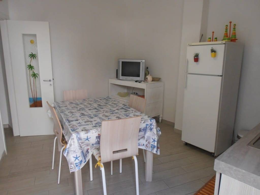 Appartamento a Follonica in Via Dante Alighieri, 8 - Foto 3
