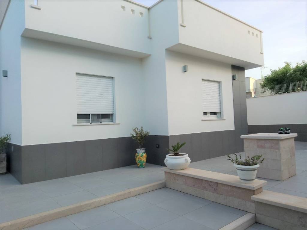 Villa a Trani in Via Monte d'Alba - Foto 2