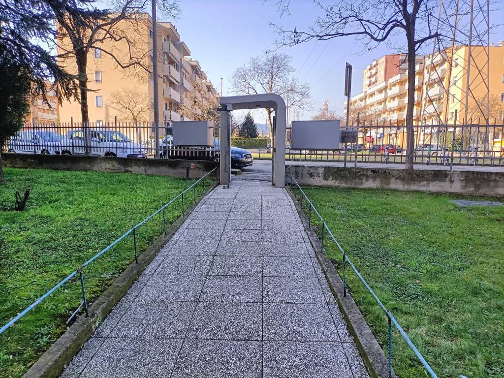 Appartamento a Verona in Via Felice Casorati, 10 - Foto 3