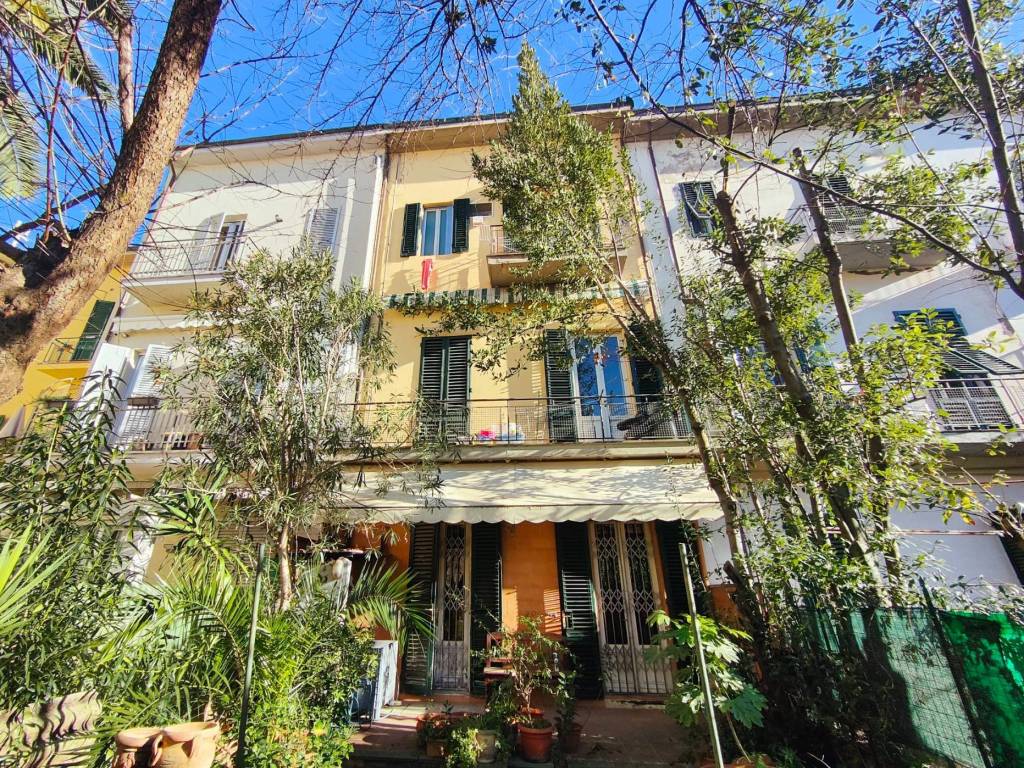 Casa indipendente a Prato in Via Niccolò Machiavelli, 19 - Foto 2