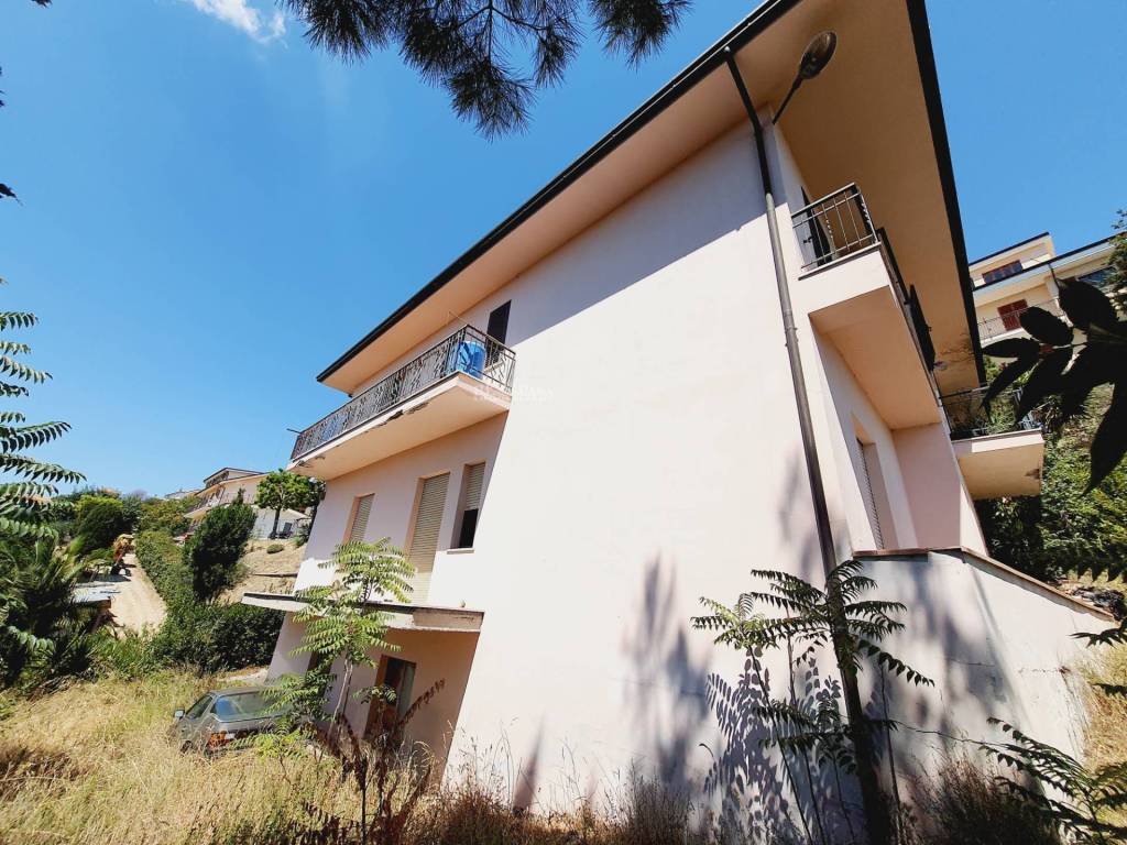 Casa indipendente a Montefiore dell'aso in via menocchia - Foto 3