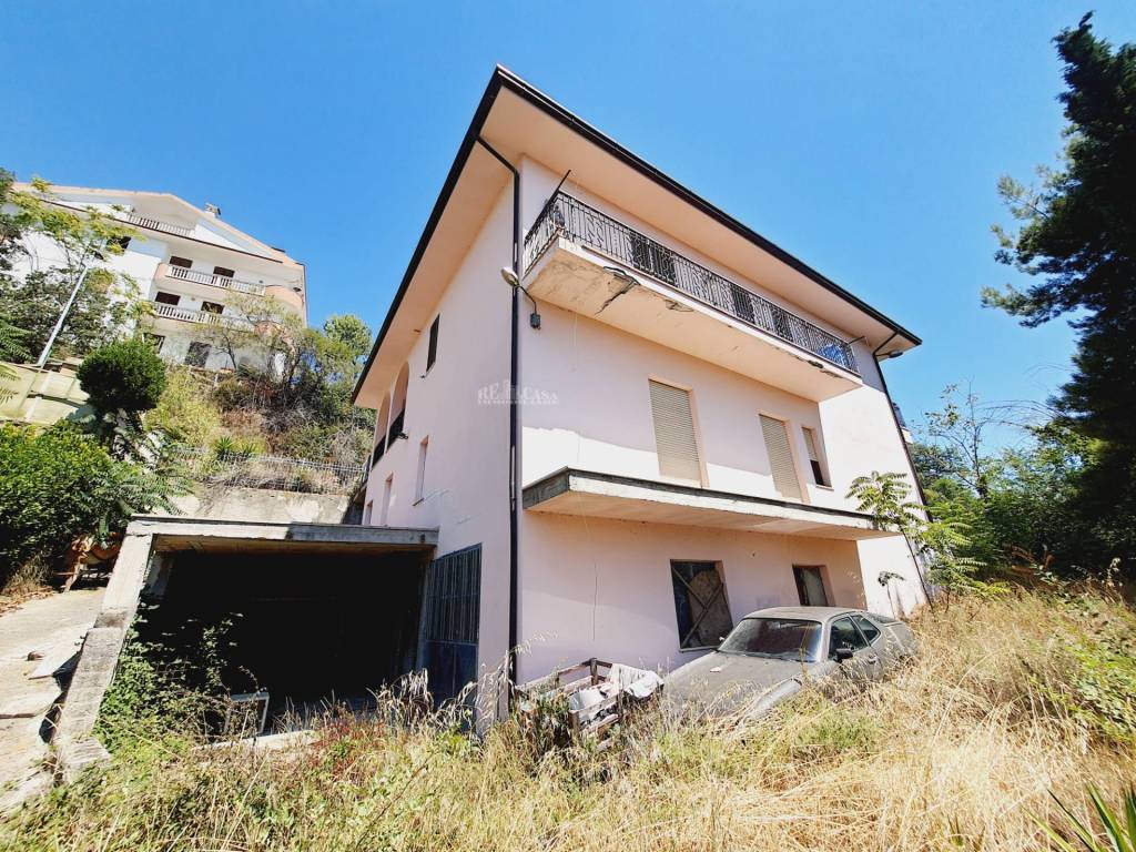Casa indipendente a Montefiore dell'aso in via menocchia - Foto 4
