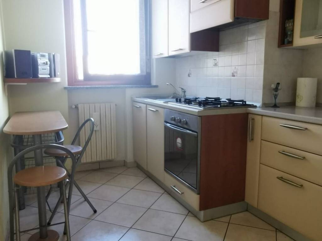 Appartamento a Vellezzo bellini in Via Giuseppe Ungaretti - Foto 5