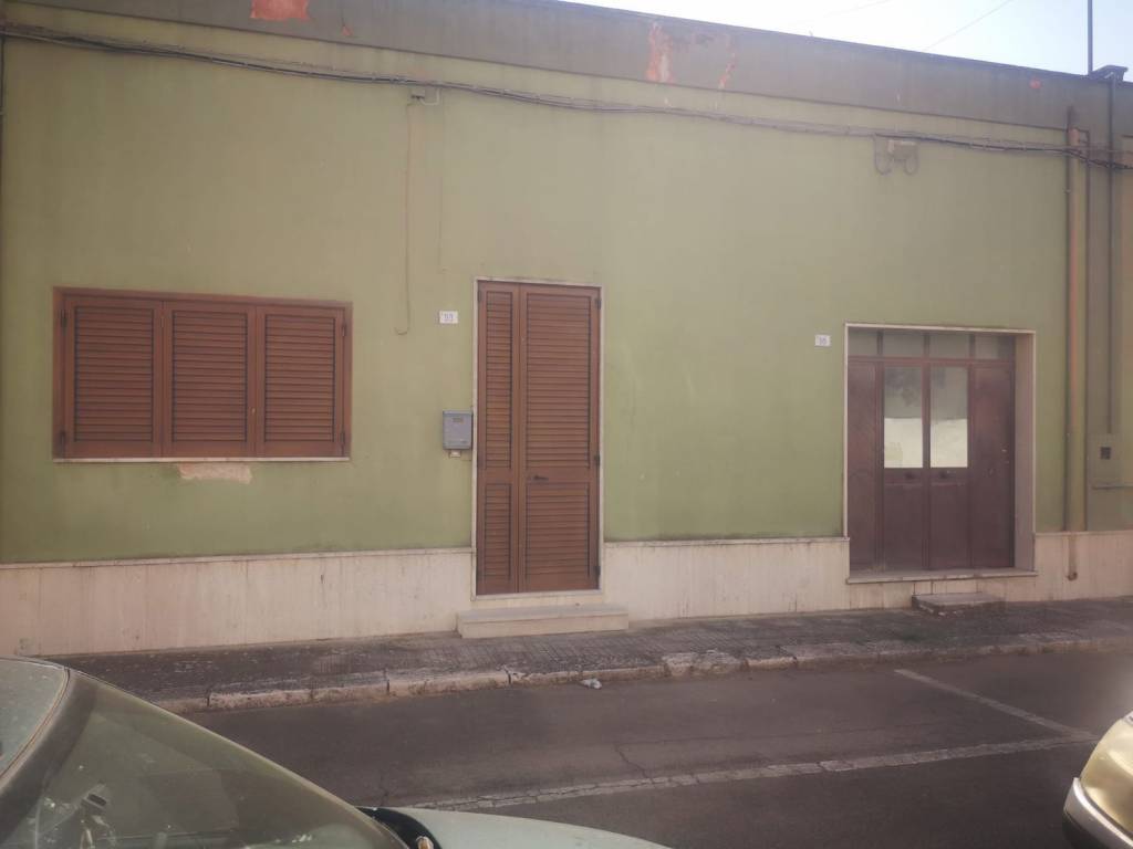 Appartamento a San donaci in Via Regina Elena, 5 - Foto 2