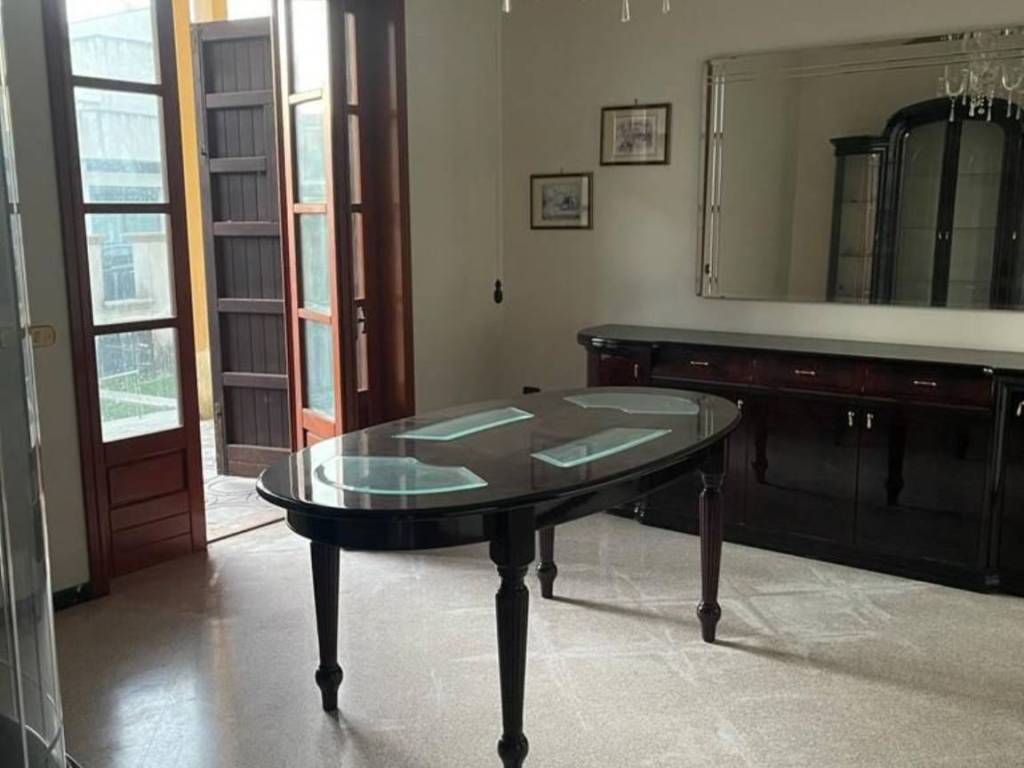 Villa a San donaci in Via Federico Confalonieri, 31 - Foto 3