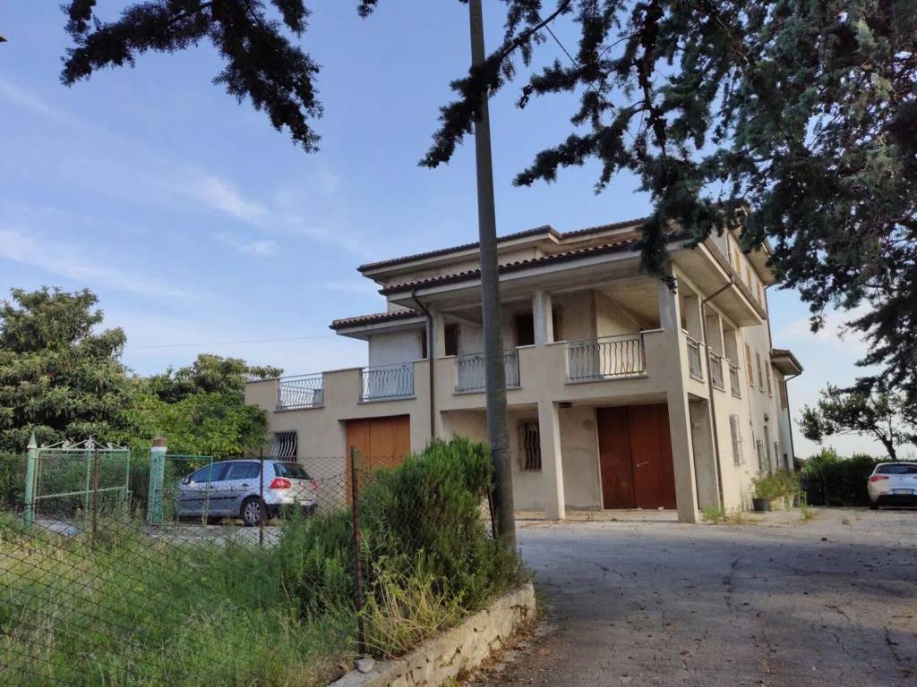 Villa a Cingoli in Via Antonio Vivaldi - Foto 2