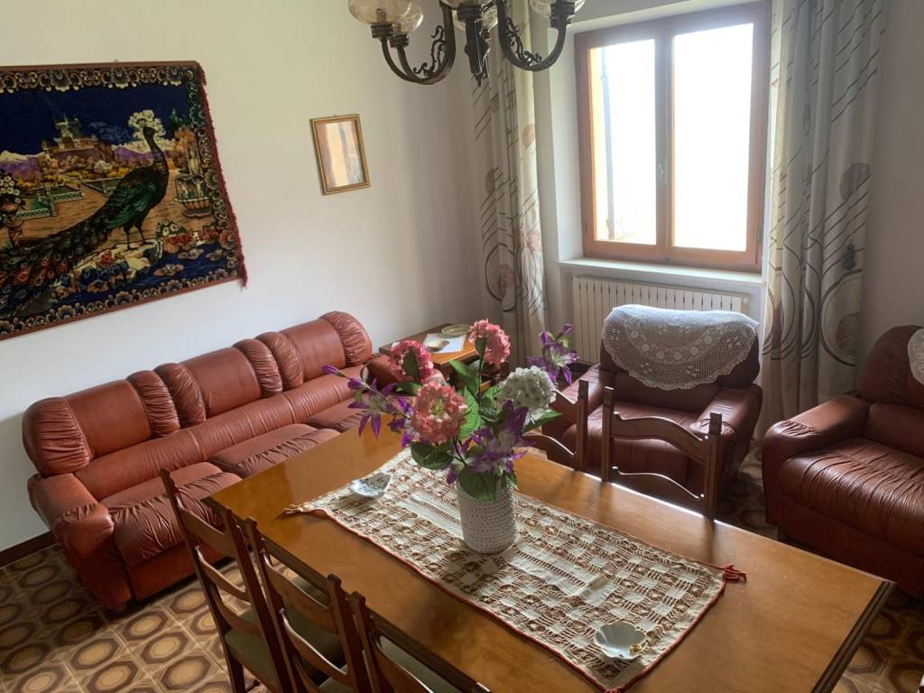 Villa a Fabriano in Frazione Nebbiano - Foto 2