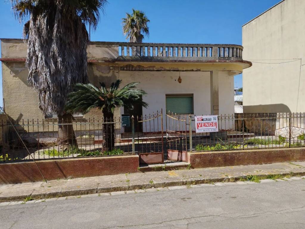 Villa a Alessano in Via Trieste S.N.C. - Foto 2