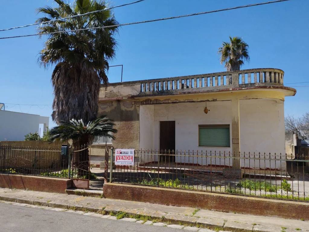 Villa a Alessano in Via Trieste S.N.C. - Foto 4