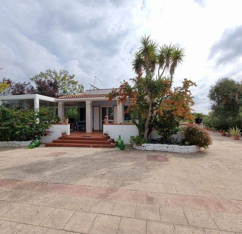 Villa a Ostuni in Strada Provinciale Ostuni-Francavilla Fontana, 1 - Foto 4