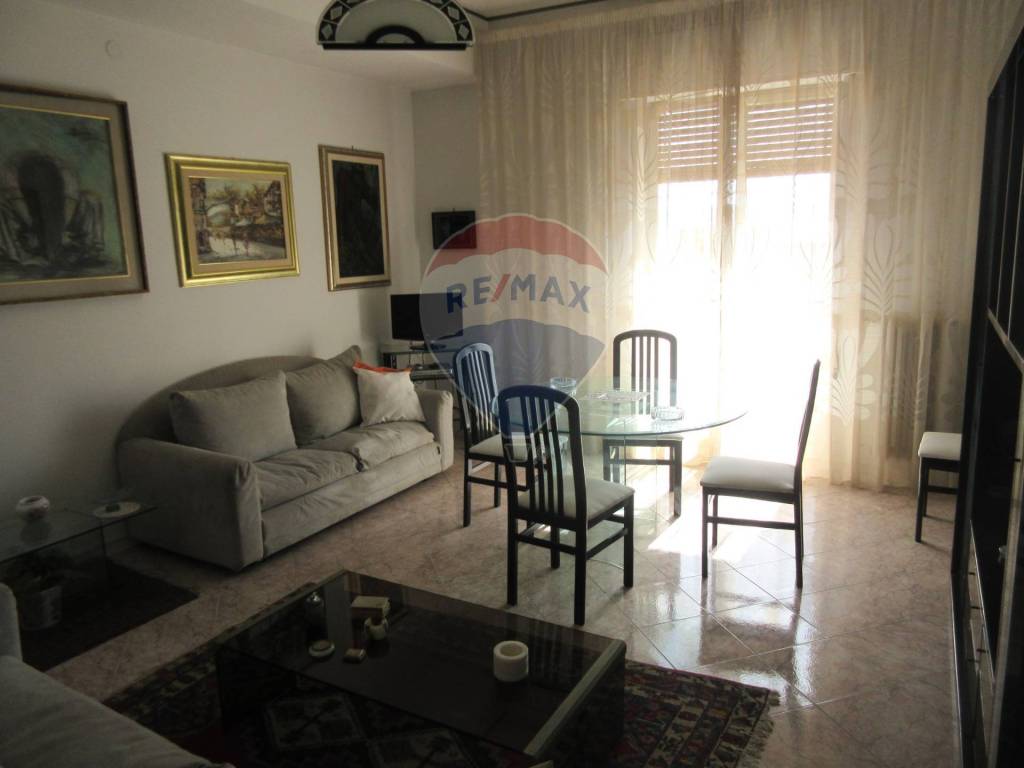 Appartamento a Siracusa in Via Senatore avvocato Di Giovanni, 74 - Foto 3