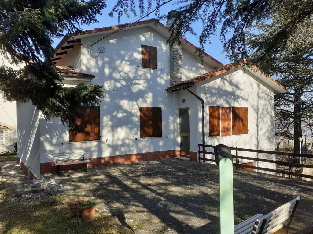 Villa a Cingoli in Via Cerquatti - Foto 2