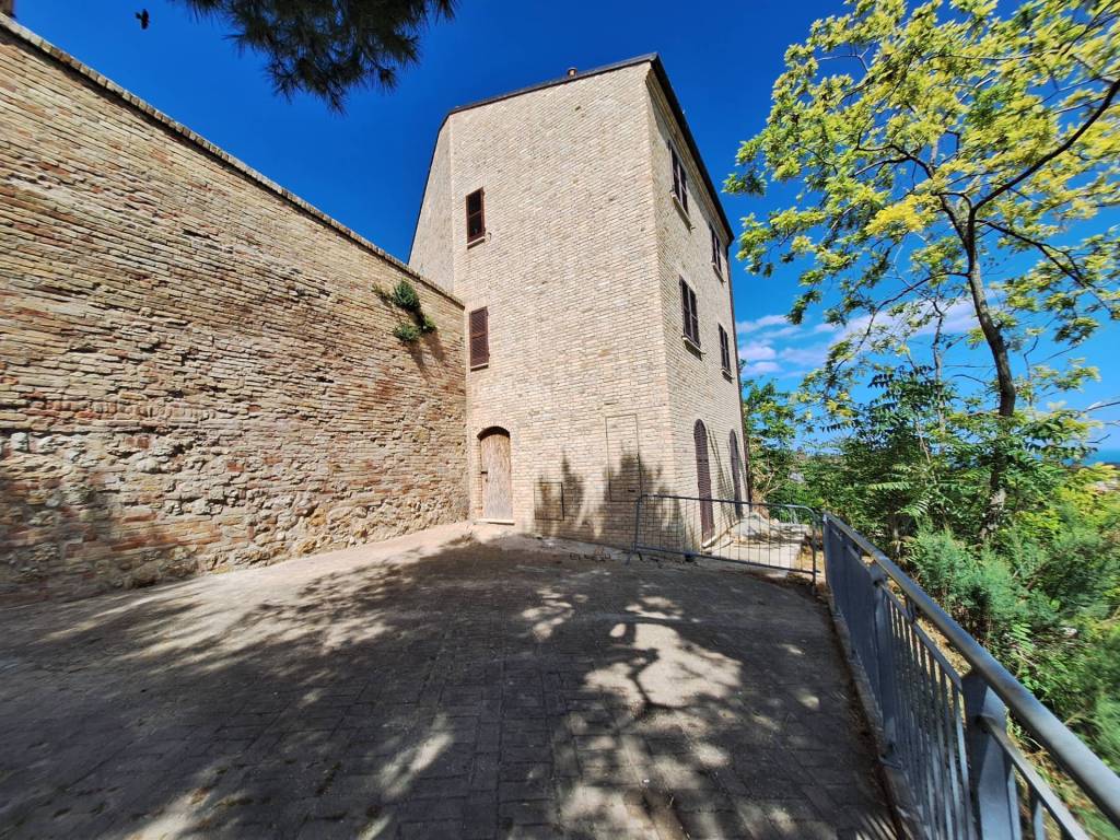 Appartamento a Acquaviva picena in Piazza del forte - Foto 4