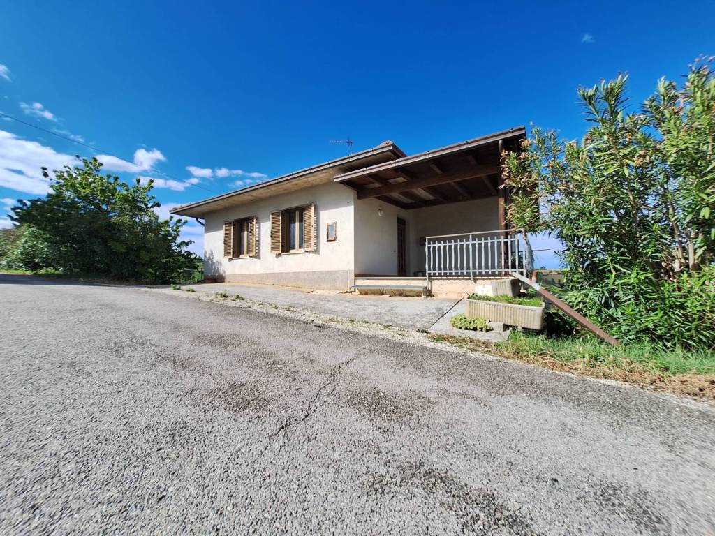 Casa indipendente a Offida in Via San Lazzaro - Foto 2