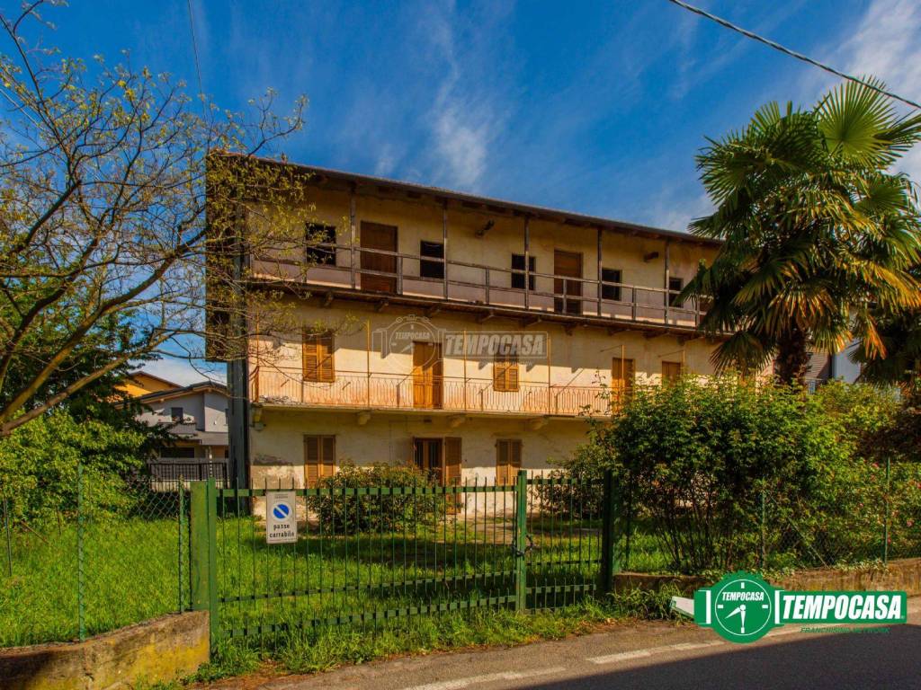 Rustico / casale a Oleggio in Via Montegiudeo 11 - Foto 3