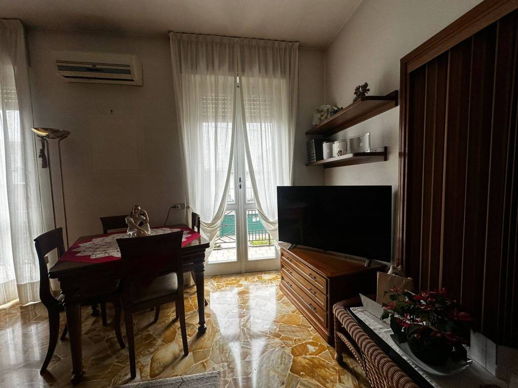 Villa a Lonate pozzolo in Viale Ticino, 60 - Foto 5